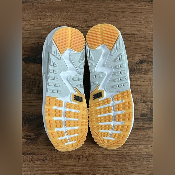 Nike Air Max 90 Golf ‘White Black Gray’ (size mens 6.5/wmns 8) - Picture 7 of 7